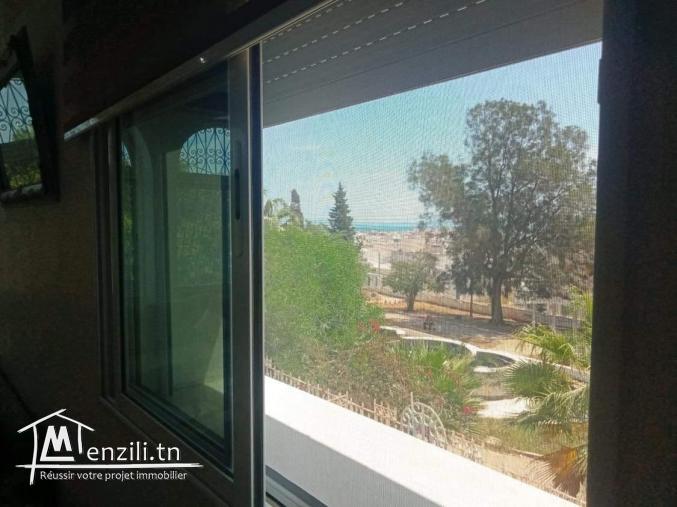 Une belle Maison A vendre avec 3 locaux commerciaux