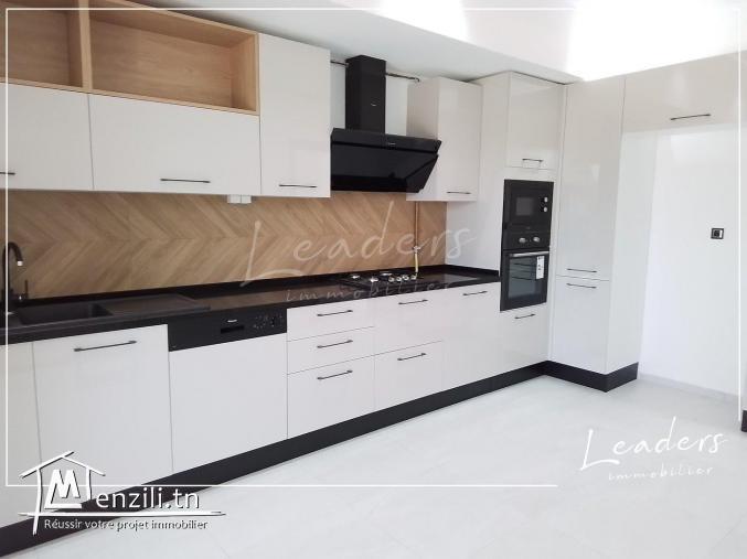 À vendre un appartement S+1 situé à LA SOUKRA