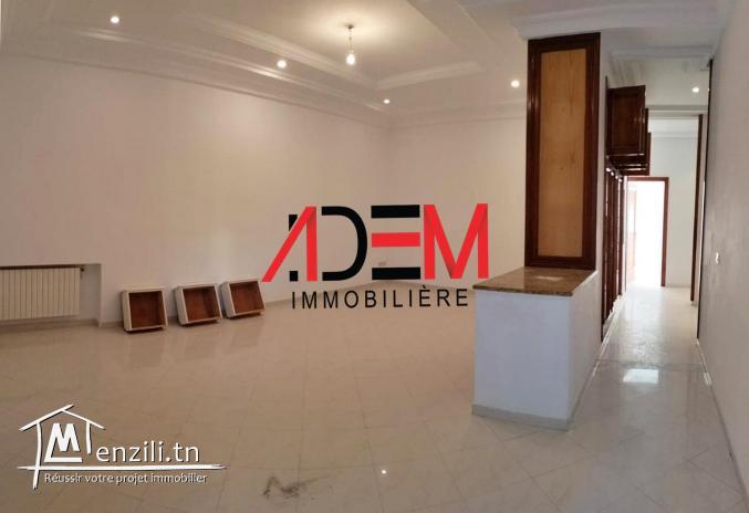 RDC S2 avec place parking et petit jardin