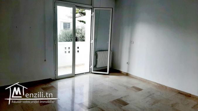 villa s+4 à la marsa plage