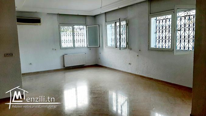 villa s+4 à la marsa plage