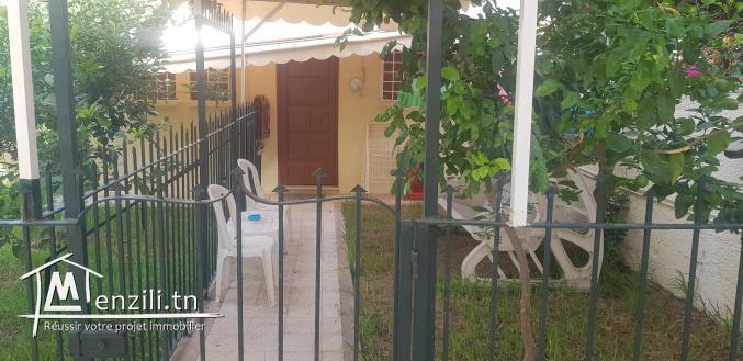 Location d’un magnifique Studio (Meublé) avec jardin privé à Khezama Est.