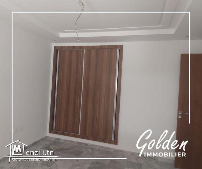 appartement s+2 située dans une résidence avec piscine