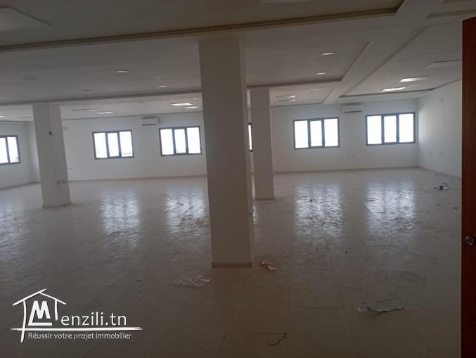 Open-spaces & magasins Salem 2