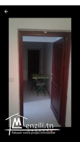 appartement au 4 etage à RAOUED