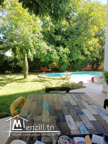 Vente – Somptueuse villa à la Marsa Nassim