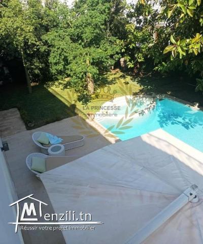 Vente – Somptueuse villa à la Marsa Nassim