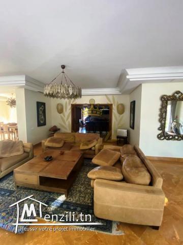 Vente – Somptueuse villa à la Marsa Nassim