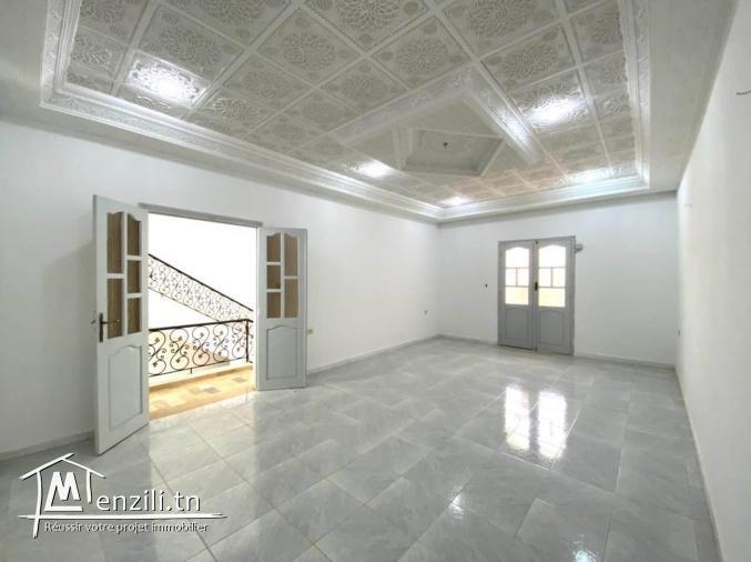 Villa de trois nivaux à Kairouan, Cité Manar