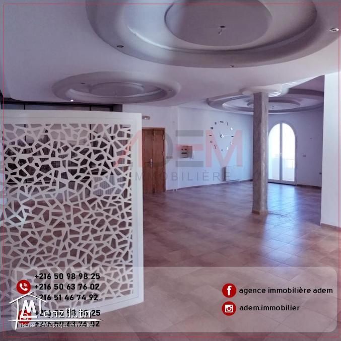 Spacieux bureau A2 bien situé à Hamem Sousse