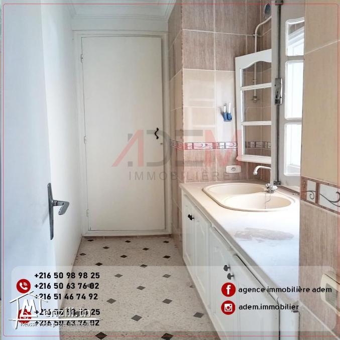 Bureau A1 bien situé à Sousse ville