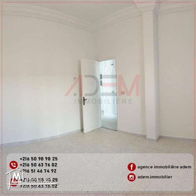 Spacieux appartement S2 bien situé