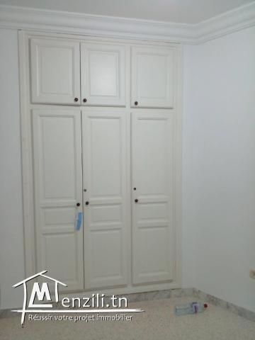 A LOUER APPARTEMENT 3 PIECES ET SALON