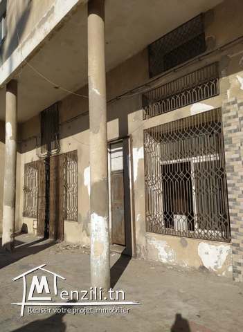 A vendre Dépôt et Administration au port de Sousse