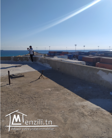 A vendre Dépôt et Administration au port de Sousse