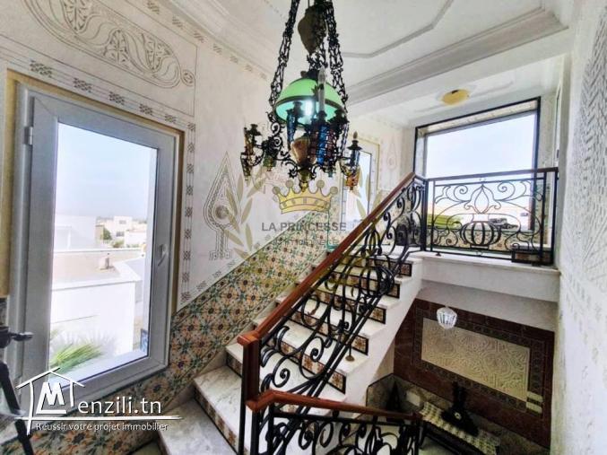 Location – Duplex  S+3 meublé à Gammarth Kaak
