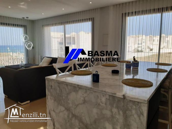 une magnifique villa haut standing s+4 à louer à Hergla