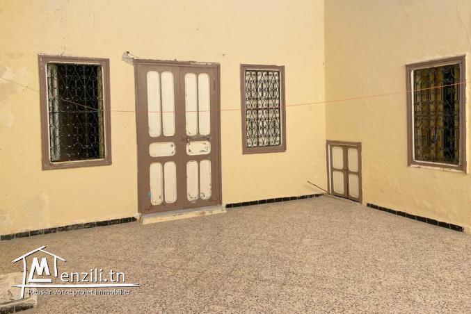 Villa jumelée front mer en vente