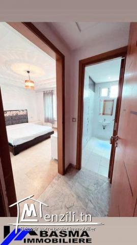 un appartement à Corniche à louer