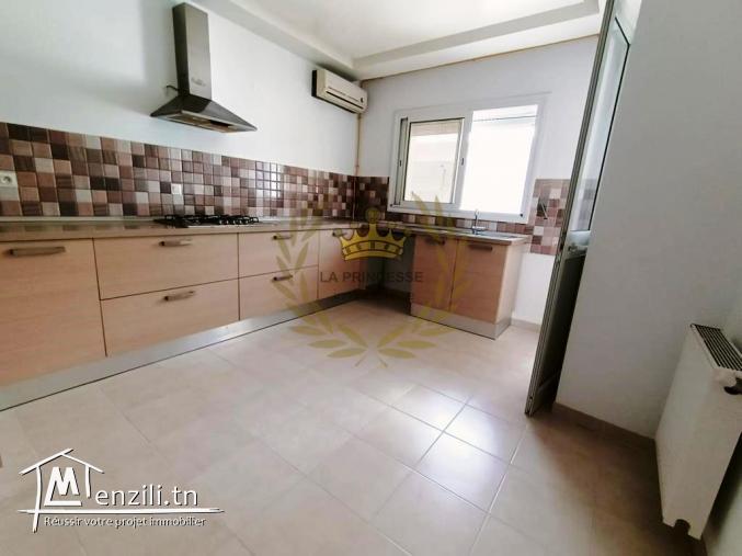 Location – Étage de villa aux berges du lac 2