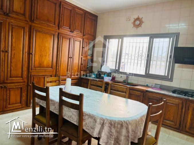 A vendre villa S5 a rades med ali