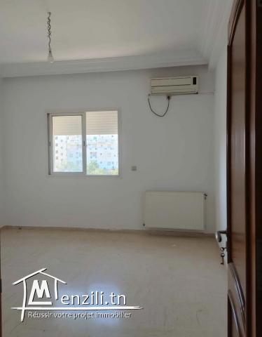 Avendre manifique appartement kantaoui avec place de parking