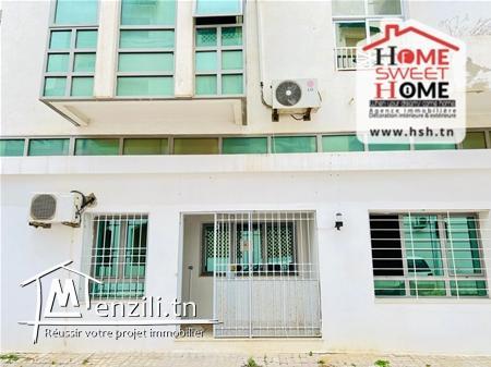 Bureau Iris à Louer aux Berges du Lac 1