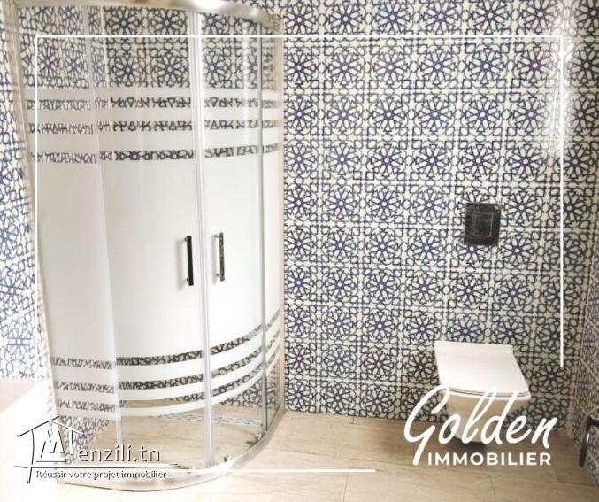 Villa s+4 de style arabesque sur deux niveaux avec piscine