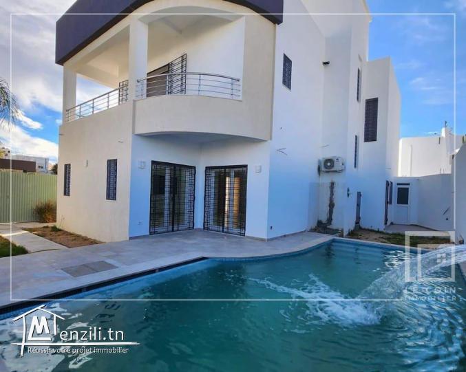 #villa S+5 avec piscine ????‍♂️