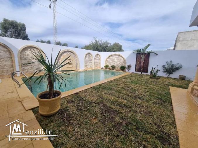 Villa NADA (Réf: V621)