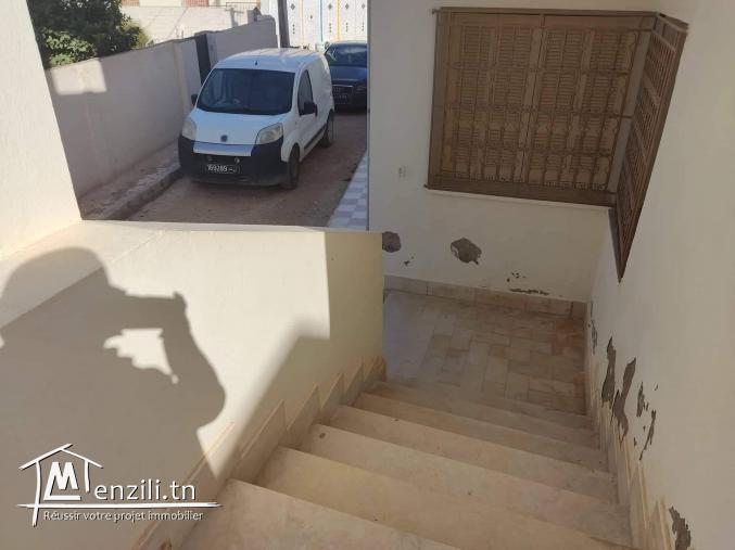 طابق علوي مستقل موصفات جيدة