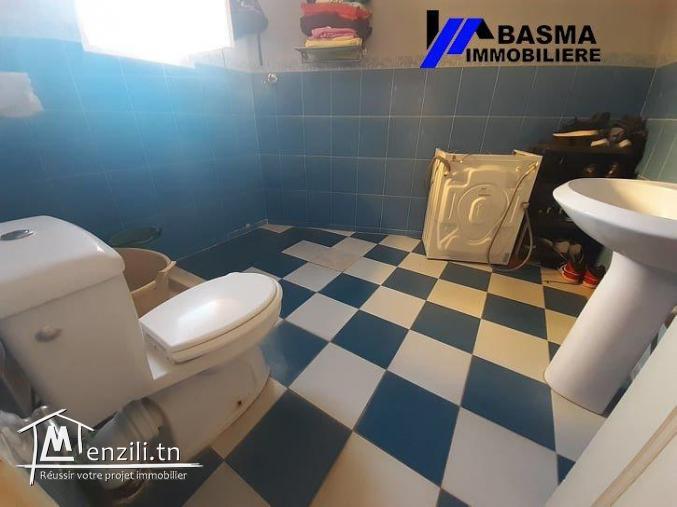 à vendre un appartement S+3 à Hay Riadh