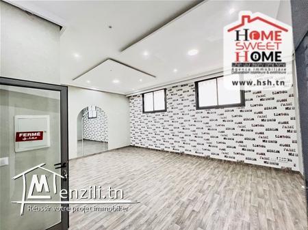 Bureau Andréa à Louer aux Berges du Lac 1