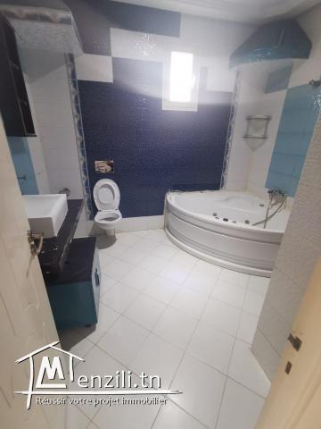 étage de villa a louer cité el fawez