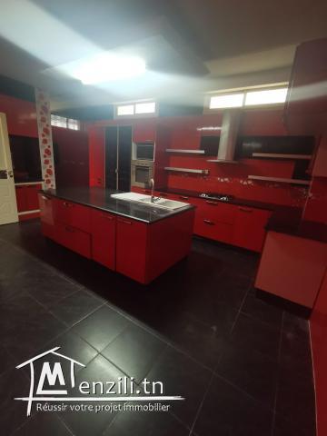 étage de villa a louer cité el fawez