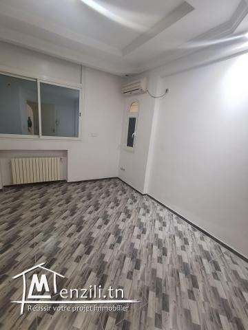 étage de villa a louer cité el fawez