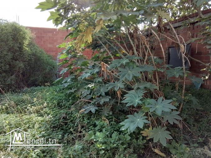 A_VENDRE  un terrain à La soukra à proximité Mosquée Rawdah