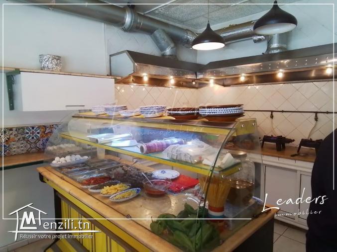 A_VENDRE un fond de commerce  à La Marsa dans une zone d'activité