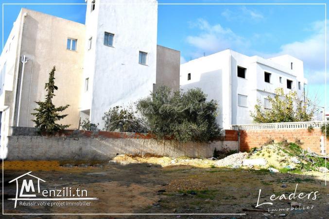 A_VENDRE un Terrain à Soukra Rue du Parc