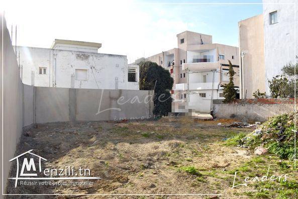 A_VENDRE un Terrain à Soukra Rue du Parc