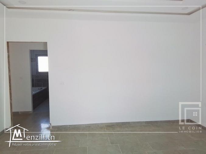 A vendre une #villa S+4 avec jardin