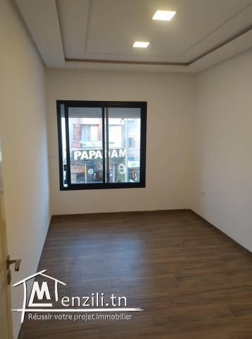 a louer un bureau S+2 dans un emplacement stratégique