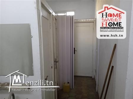 Dépôt Béatrice à Louer à Chotrana