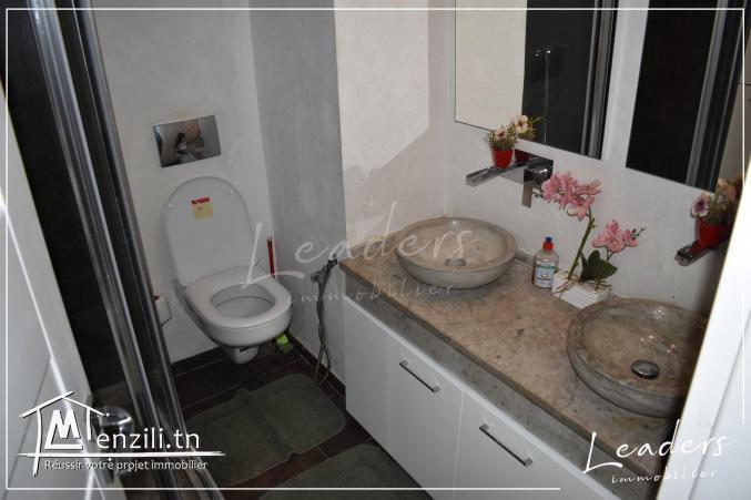 A_VENDRE un S+2 à Gammarth