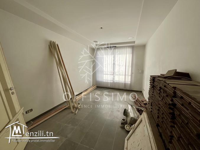 NOUVELLE OPPORTUNITÉ : IMMEUBLE LUMINEUX ET SPACIEUX À LOUER EN PLEIN CENTRE-VILLE DE TUNIS