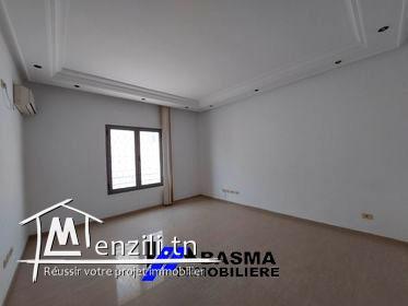 Un bureau A+3 louer à Corniche