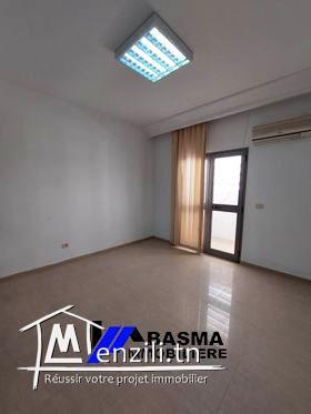 Un bureau A+3 louer à Corniche