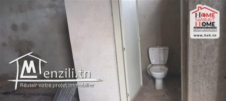 Dépôt Cristina à Louer à Chotrana