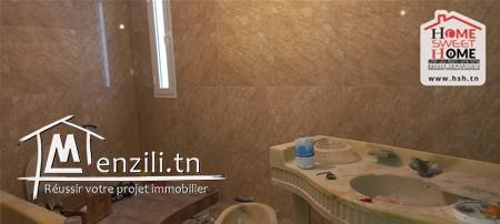 Etage de Villa Valentina à Vendre à La Soukra