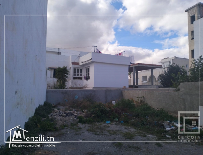 أرض للبيع 157م² في قلب الحمامات تبعد 400 متر على البحر